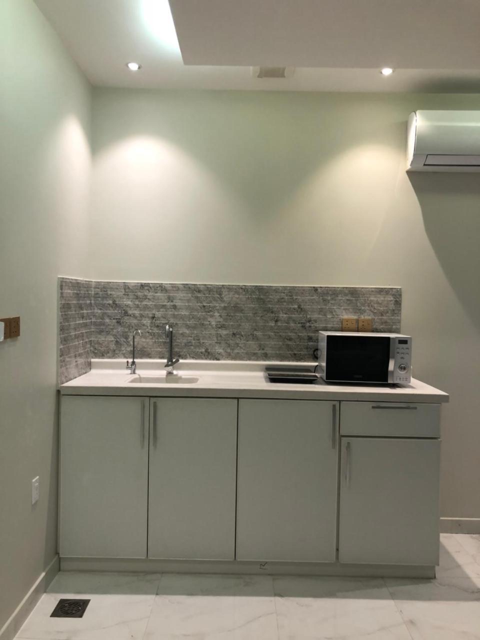 Anan Suites Dammam Esterno foto